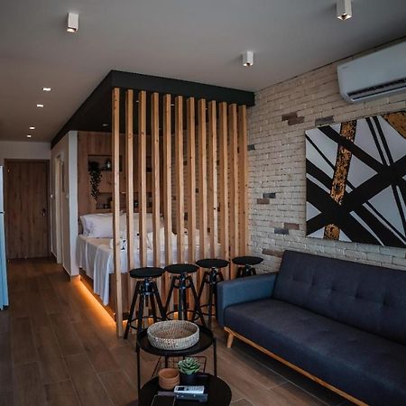 Cosea Living: Seaside Luxury Suite In Harbour 107A Paphos Exterior foto