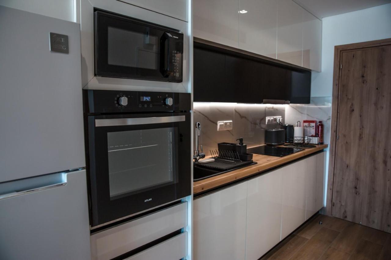 Cosea Living: Seaside Luxury Suite In Harbour 107A Paphos Exterior foto